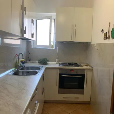 Cozy And Homely * Vlorë