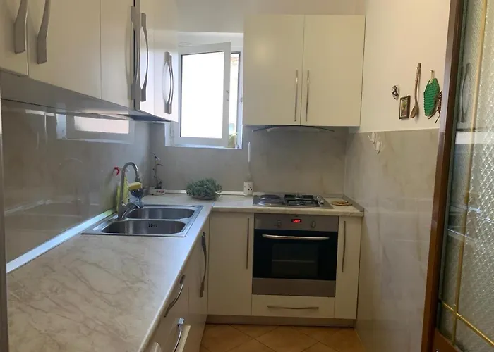 Cozy And Homely * Vlorë